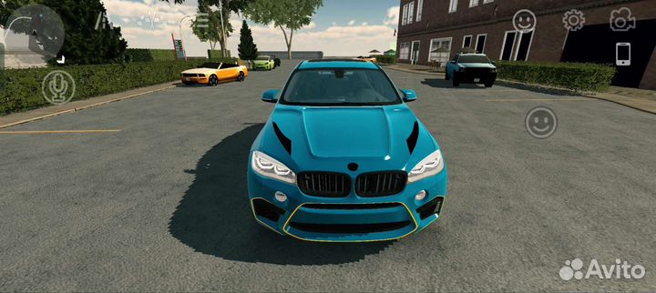 Машина в кар паркинг