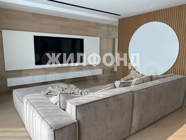 4-к. квартира, 125,3 м², 10/10 эт.