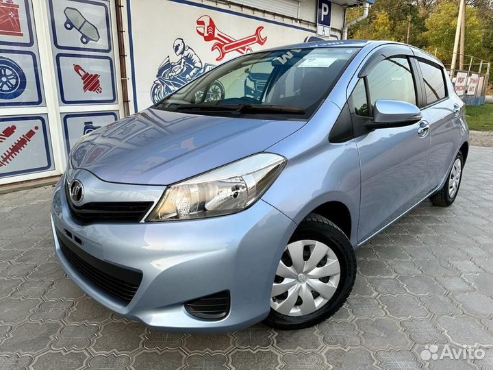 Toyota Vitz 1.0 CVT, 2012, 43 000 км