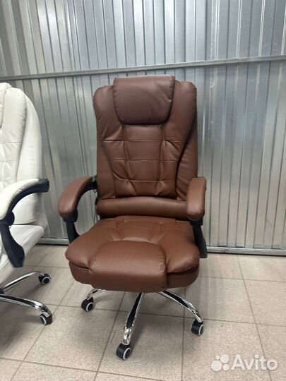 Офисное кресло
