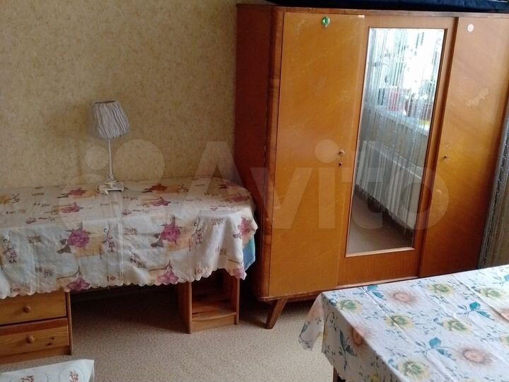 Комната 14 м² в 2-к., 17/20 эт.