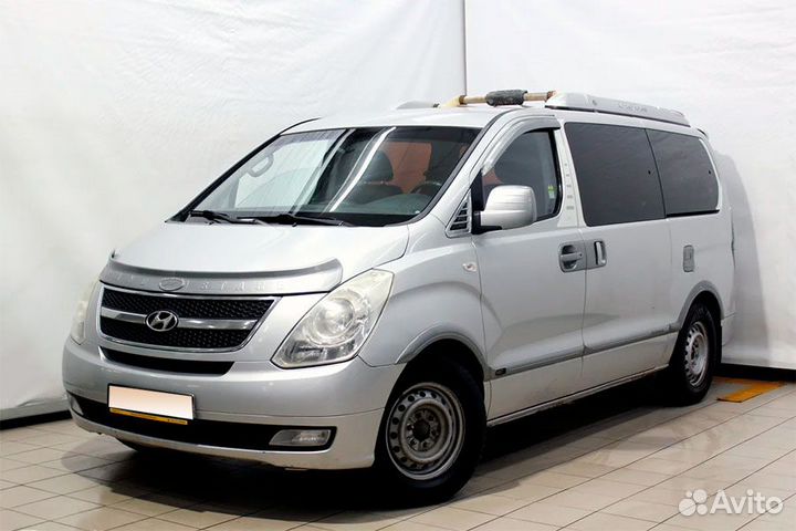 Брызговик передний правый Hyundai Starex H1