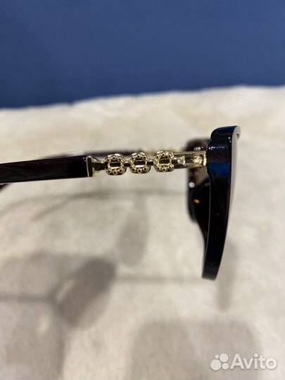 Новые солнцезащитные очки