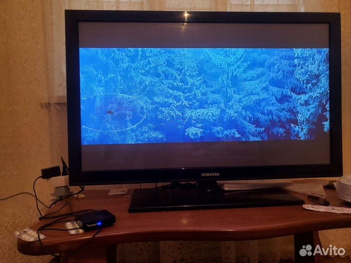 Телевизор samsung