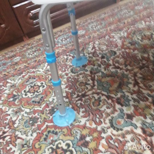 Санитарный стул для инвалидов