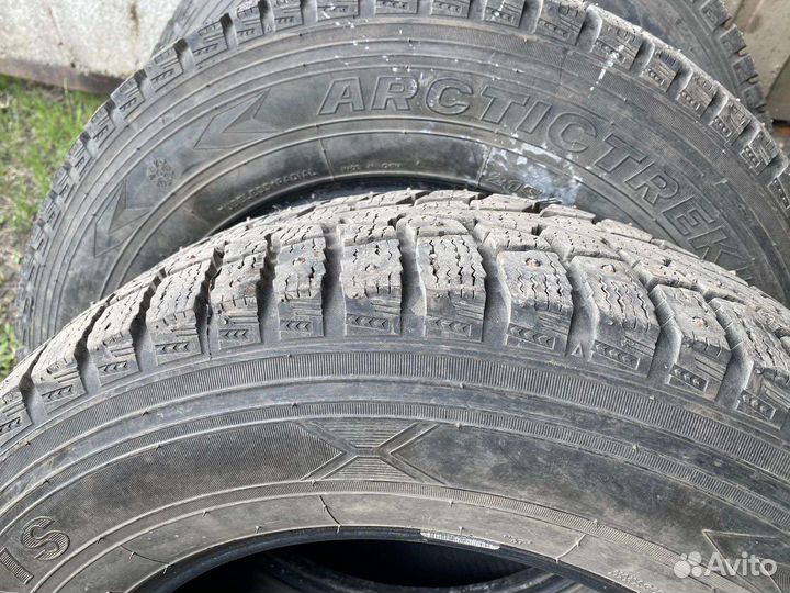 Maxxis ArcticTrekker NS3 215/70 R16