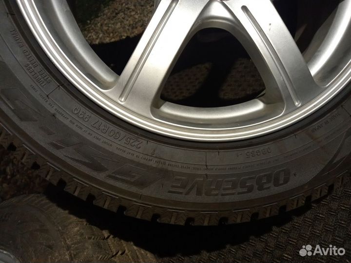 Toyo Observe GSi-5 225/60 R17 130G