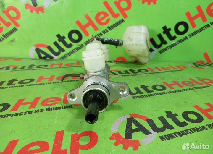 Главный тормозной цилиндр toyota isis ZNM10G