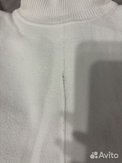Свитер женский