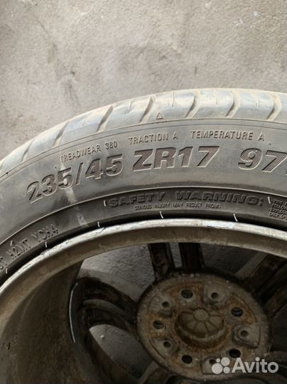 Kumho 722 235/45 R17