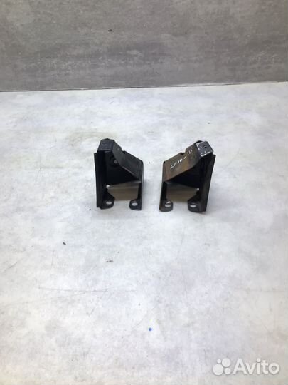 Кронштейн заднего сиденья ваз 2114