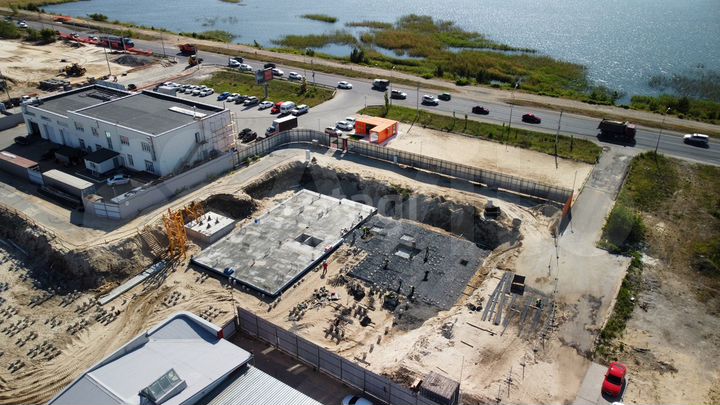 2-к. квартира, 79 м², 13/17 эт.