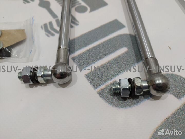 Упор (газовый) переднего капота Шевроле-Нива 2123