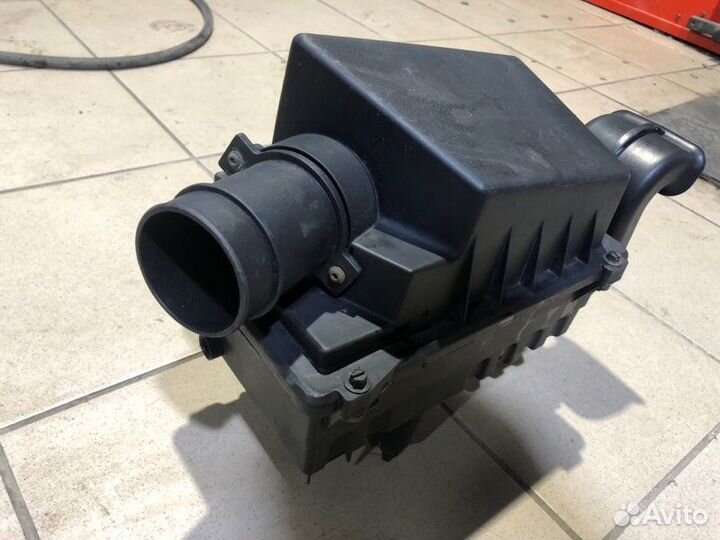 Корпус воздушного фильтра Ford Focus 1