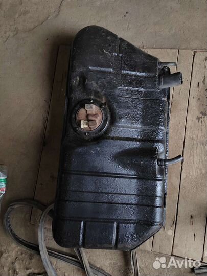 Бензобак на приору десятку
