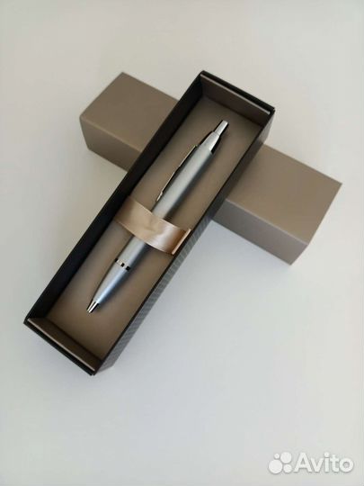 Шариковая ручка parker (С подарочной коробкой)