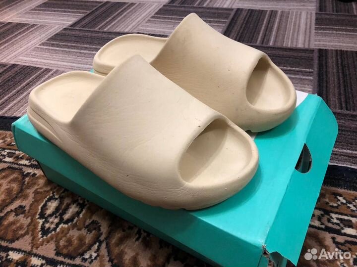 Сланцы adidas yeezy Slide