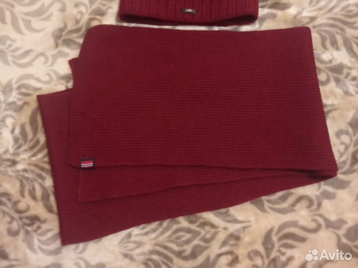 Шапка с шарфом