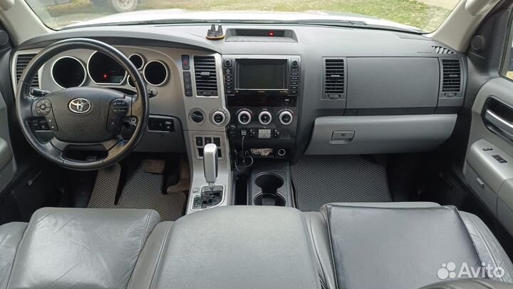 Toyota Sequoia 5.7 AT, 2008, 320 000 км