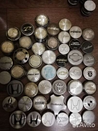 Колпачек на литой диск