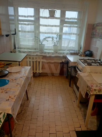 Комната 13,2 м² в > 9-к., 4/4 эт.