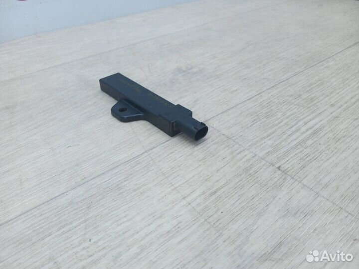 Антенна системы комфортного доступа BMW 7 G11/G12