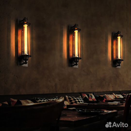 Лампа настенная