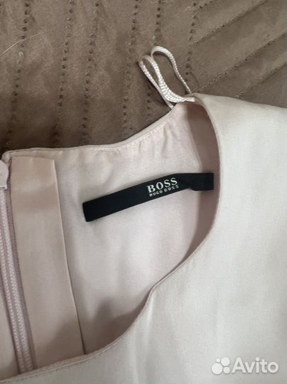 Платье hugo boss xs