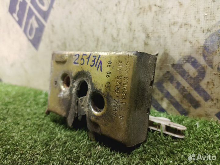 Замок двери задний левый Chery Amulet (A15)