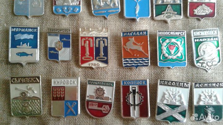 Значки Овцебык, Онего, Ленинград, гербы городов