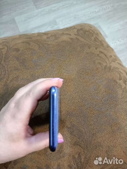 Телефон Samsung а40