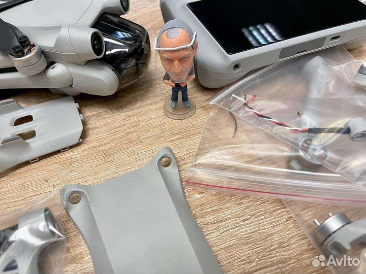 Разбираю DJI mini 3 PRO