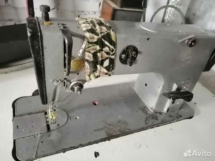 Швейная машинка