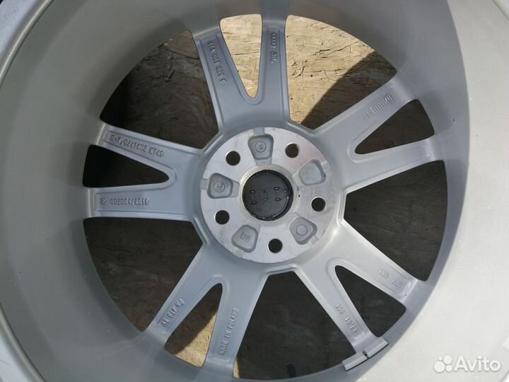 Колеса R18 оригинал для Audi Q2 Q3