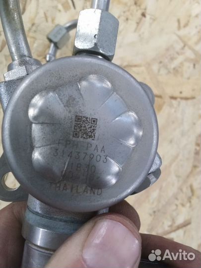 Топливный насос высокого давления Volvo Xc60