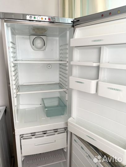 Холодильник ariston бу