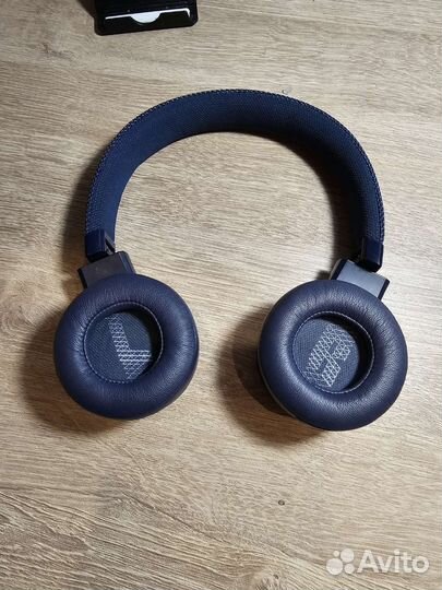 Беспроводные наушники jbl live400bt