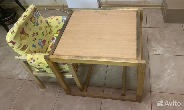 Детский стульчик и столик