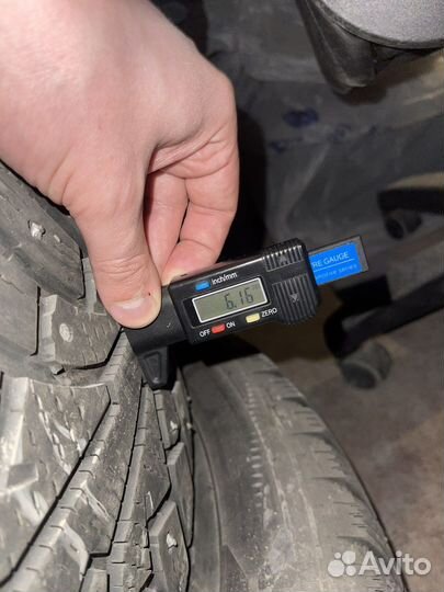 Nokian Tyres Hakkapeliitta 5 235/60 R18 107T