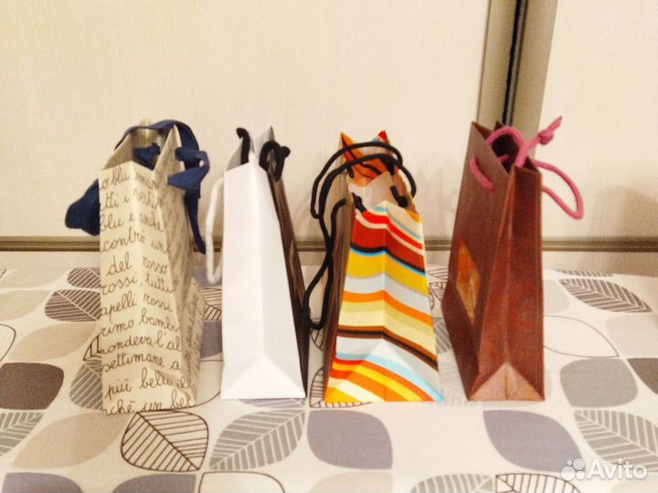 Пакеты брендовые-подарочные