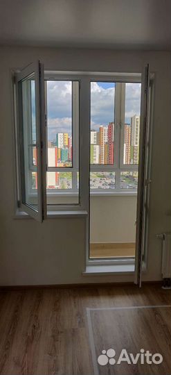 Балконный блок с дверью