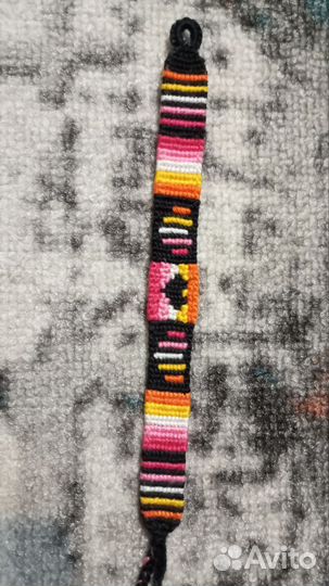 Фенечка с сердечками