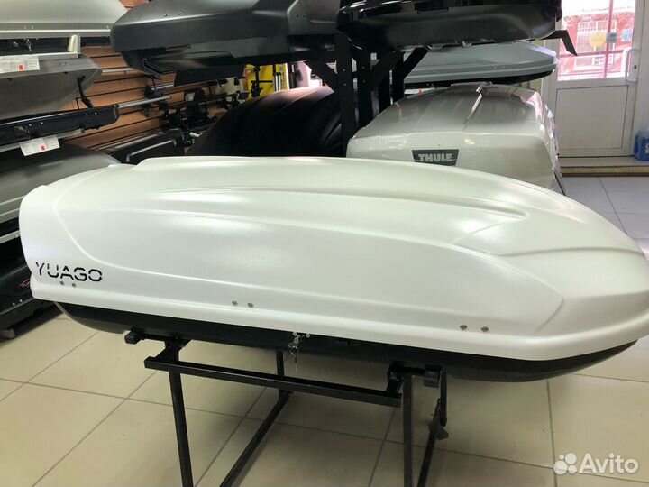 Автобокс багажник на крышу Toyota Highlander