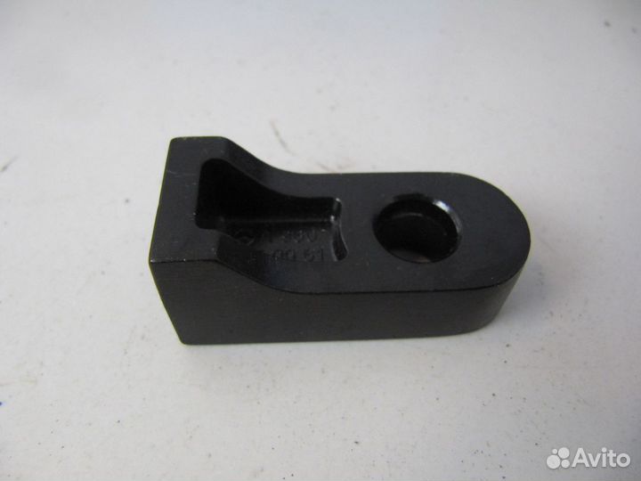 Проставка поручня Mercedes Benz Actros MP4