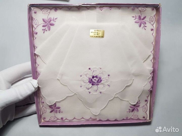 Платочки носовые. Батистовые. Вышивка. Швейцария