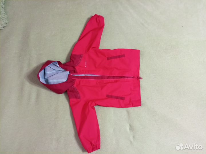 Ветровка для девочки