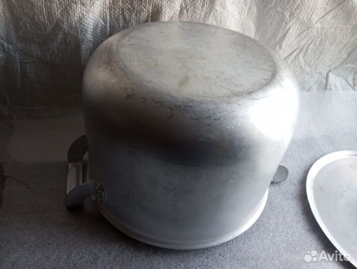 Кастрюля алюминиевая