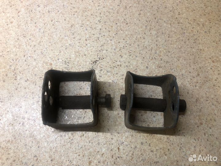 Проставка задних амартизаторов