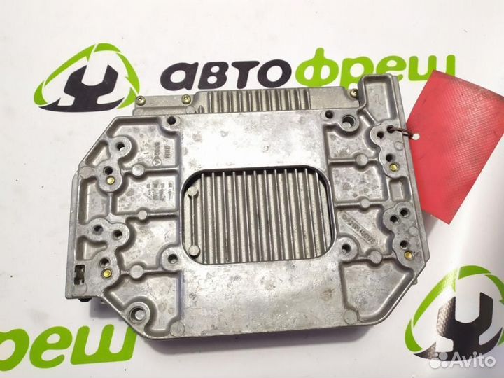 Блок управления двигателем E 210