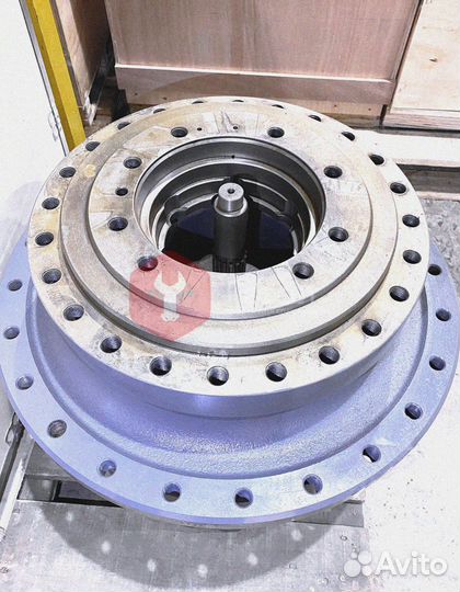 Редуктор хода Komatsu 207-27-00590